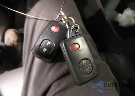 2014 Toyota Prius V from USA, damaged, VIN JTDZN3EU9EJ011571